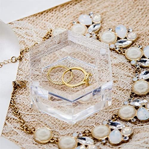 LITAITAI Akril gyűrűs dobozt,Személyre szabott Tiszta Hatszög Esküvői Gyűrű Doboz，Vésett Romantikus Esküvői Ékszerek Bemutatóra